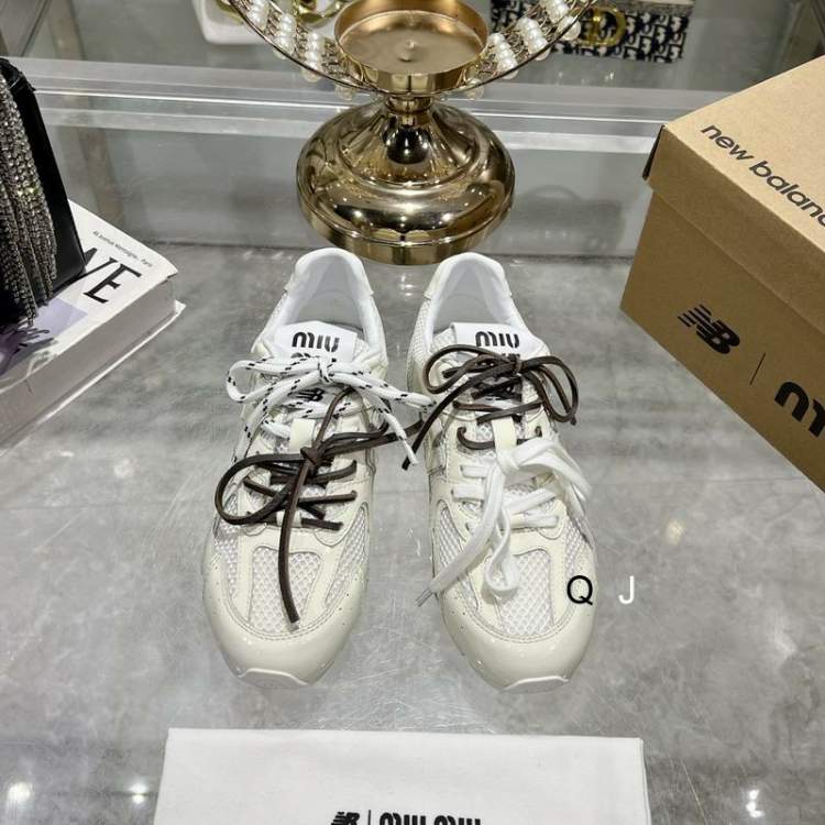 Picture of Miumiu Shoes _SKUMiuMiusz35-40J020217838